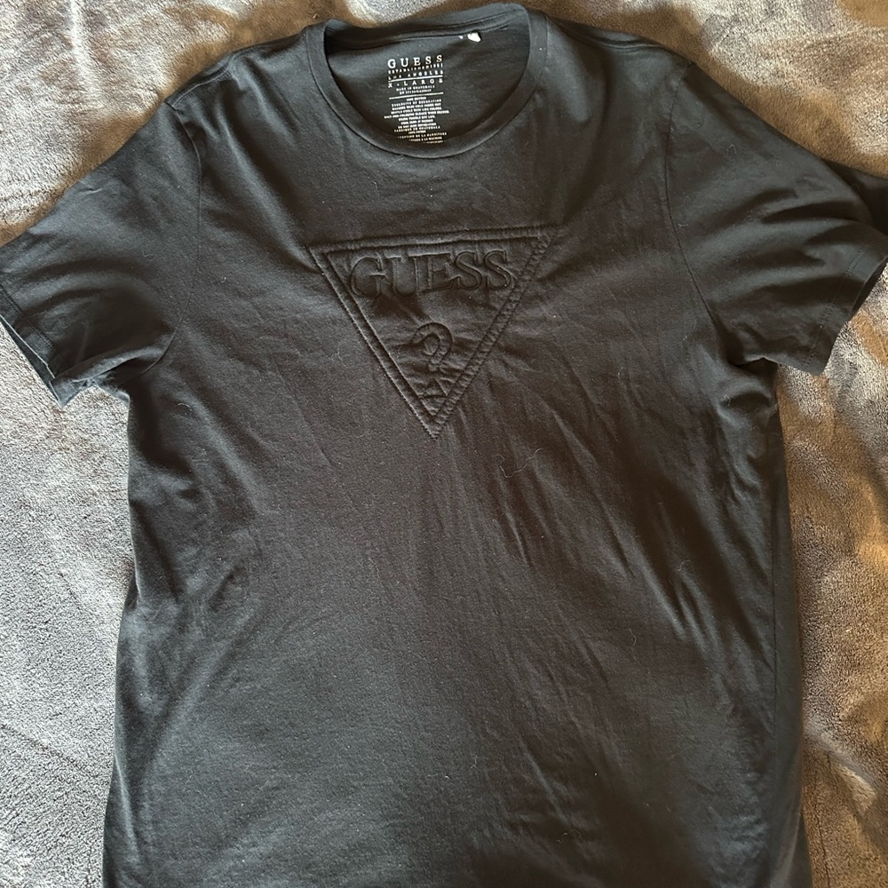 GUESS Embroidered Black Tee